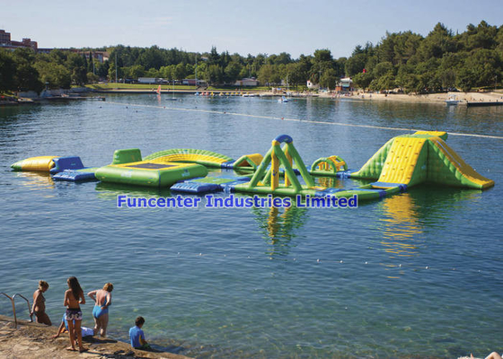 Parque Bouncy da água da durabilidade alta, preventivo da corrosão da água do mar do parque da água dos esportes do Aqua
