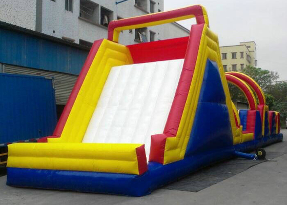 Curso de obstáculo inflável gigante feito-à-medida encerado seguro do PVC para as crianças Bouncy