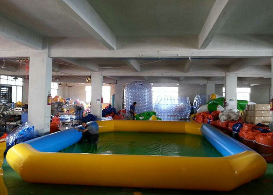 Piscinas fáceis do quadrado de fundação, associação inflável da família com linha forte