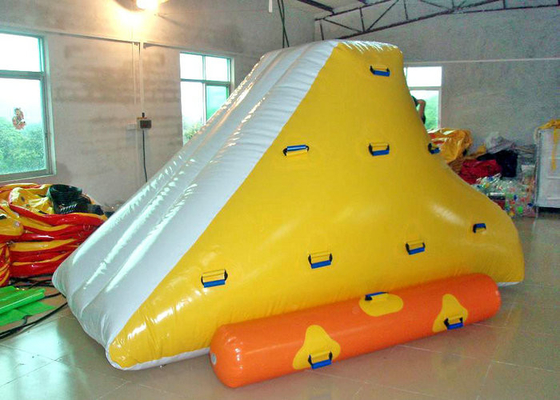 Cofre forte personalizado 4.5m inflável colorido da altura do iceberg 3m para o jogo do divertimento