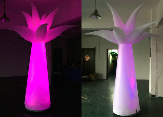 A aparência agradável ilumina acima o nylon revestido PVC de Inflatables para a propaganda do evento