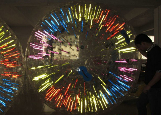 Jogo exterior impermeável iluminado diodo emissor de luz dos esportes do divertimento da bola inflável do hamster
