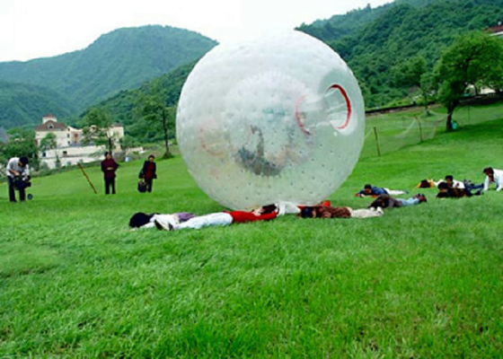 Bola exterior inflável da bolha do rolo de Zorbing do diâmetro dos brinquedos 2.2m 2.6m da pastagem